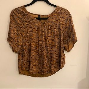 Designed black and yellow gold striped crop top